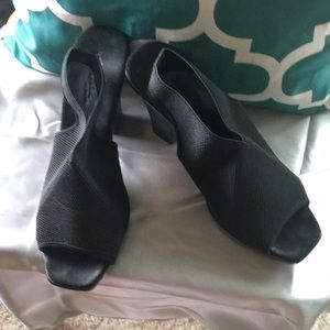 Black Chunky Open Toe Summer Sandal